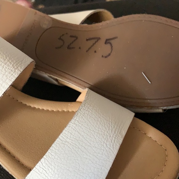 LUCKY.  BRAND. ONLY. NOW. 32 - Picture 4 of 6